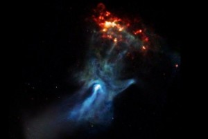 NASA capta imagen de nebulosa apodada como Mano de Dios