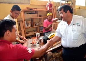 Impulsa Armando Lopez la capacitacion de la mano de obra local en Altamira
